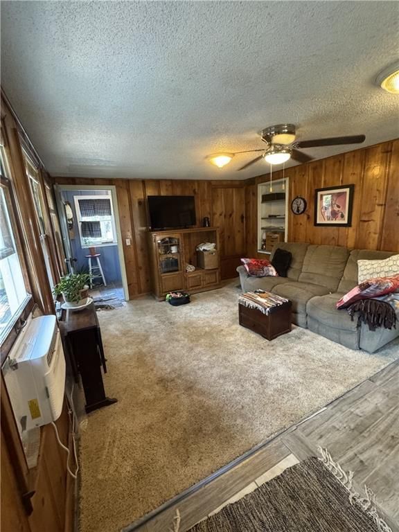 225 W Moore Street — photo 6