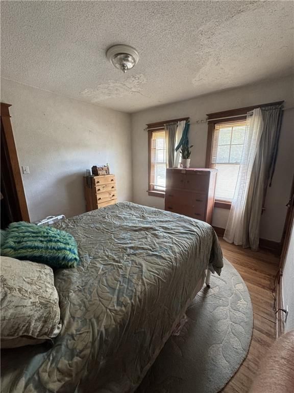 225 W Moore Street — photo 16