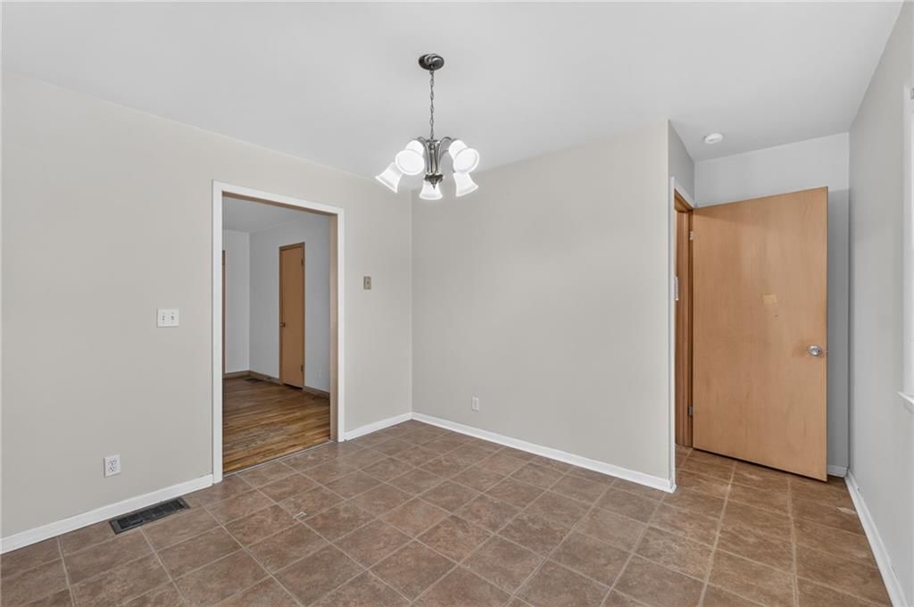 102 E Hospital Road — photo 13