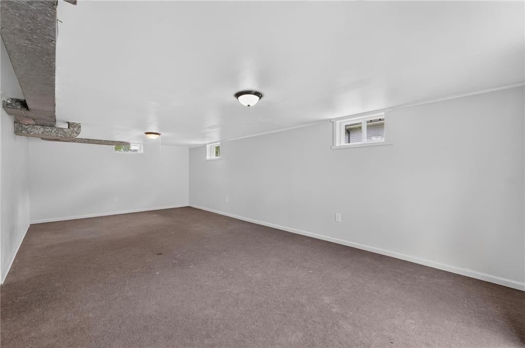 102 E Hospital Road — photo 30