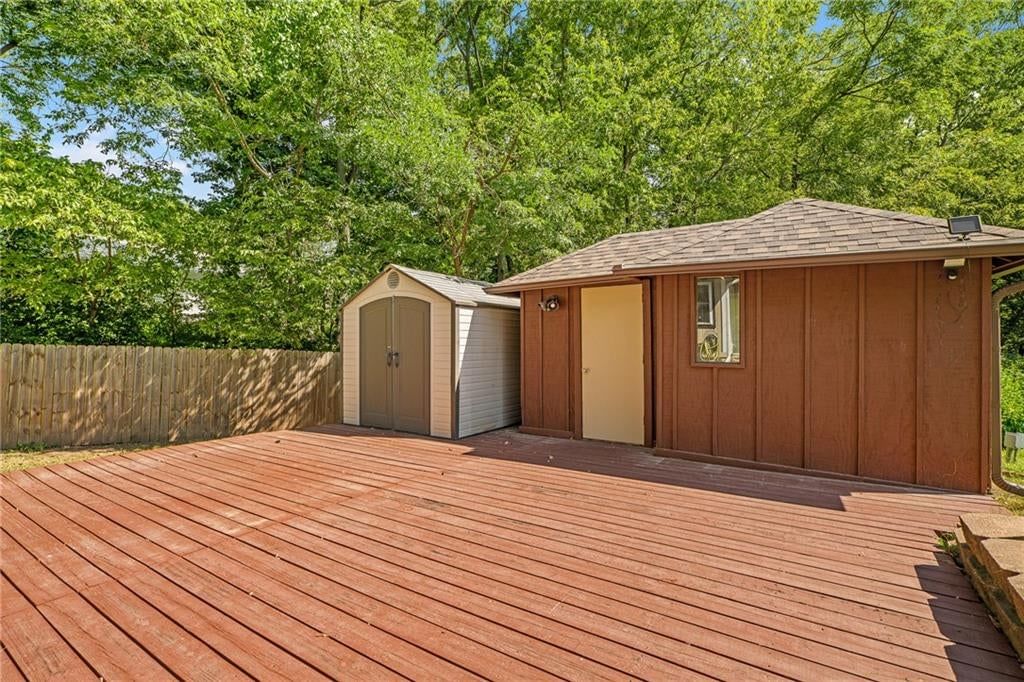 Photo 28 of 30 - 5819 Perry Lane, Merriam, KS 66203