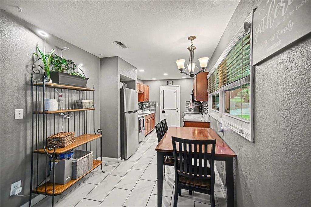 3626 N LISTER Avenue — photo 5
