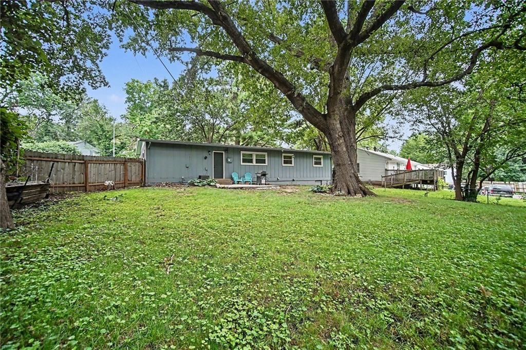 3626 N LISTER Avenue — photo 24
