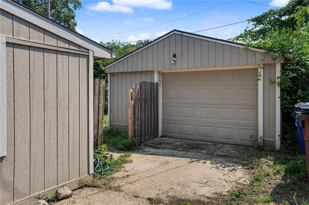 1502 Cadet Avenue — photo 18