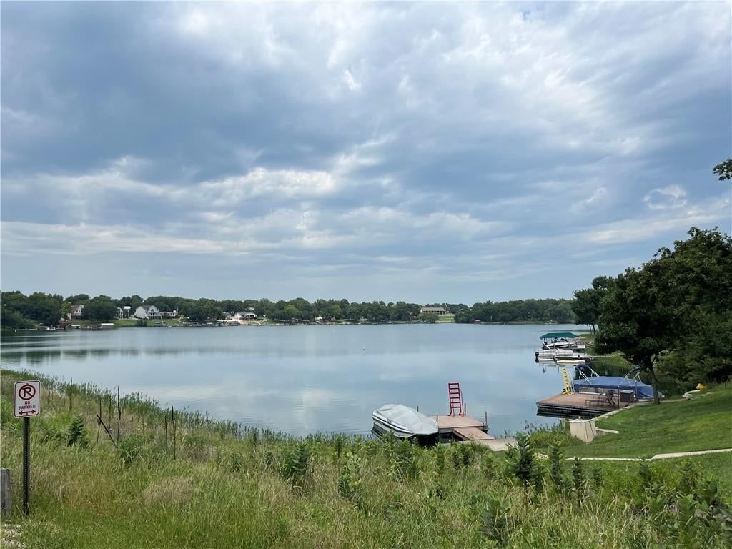 10 Nebraska Drive — photo 32