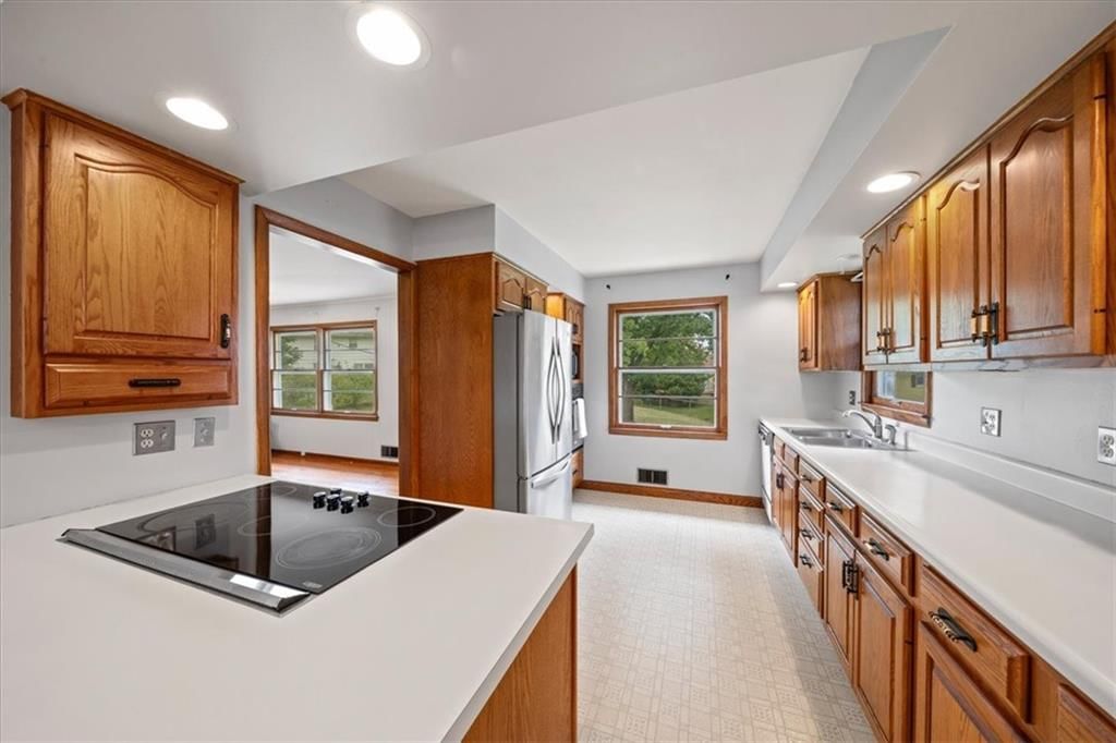4506 E 105 Street — photo 9