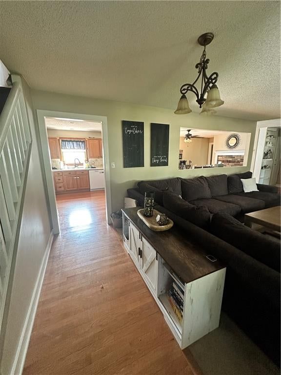 1735 S Ash Street — photo 5