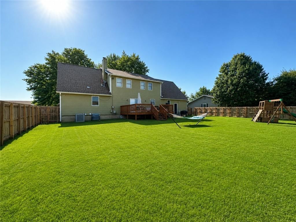 1735 S Ash Street — photo 40