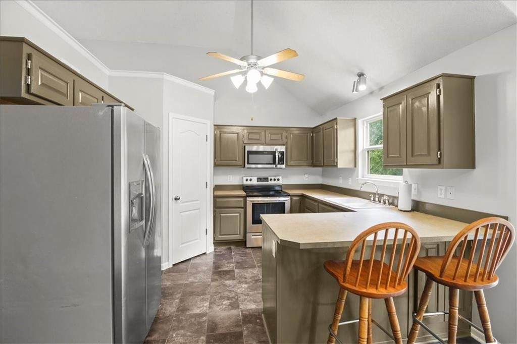 418 Granite Drive — photo 8