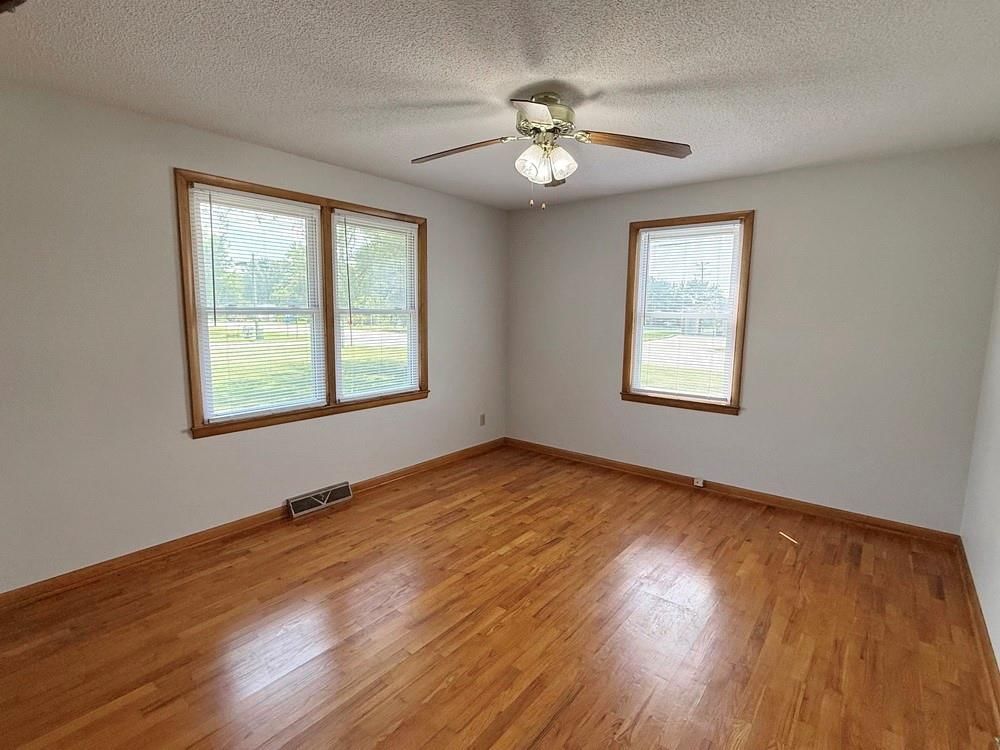 1409 S 32 Highway — photo 7