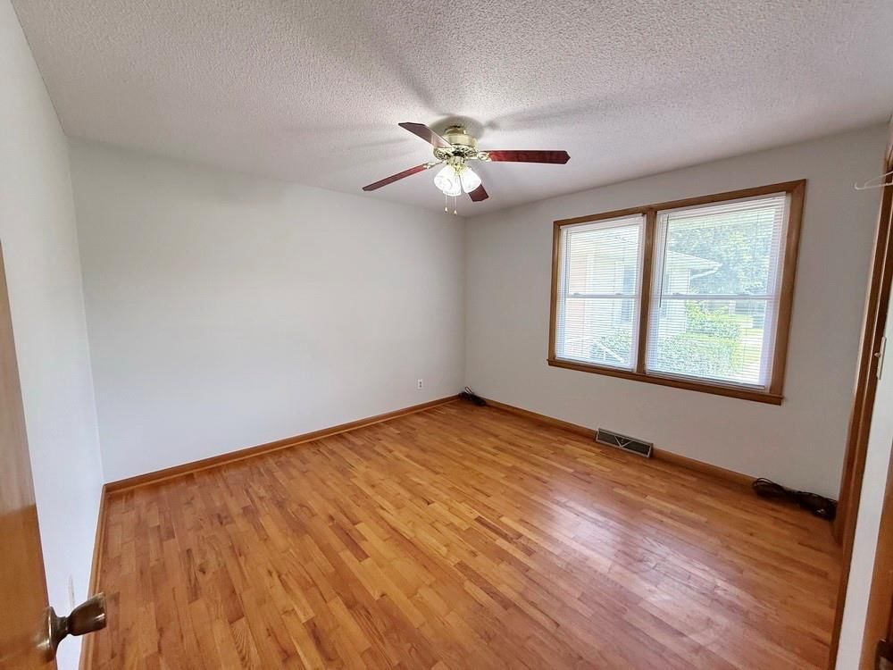 1409 S 32 Highway — photo 9