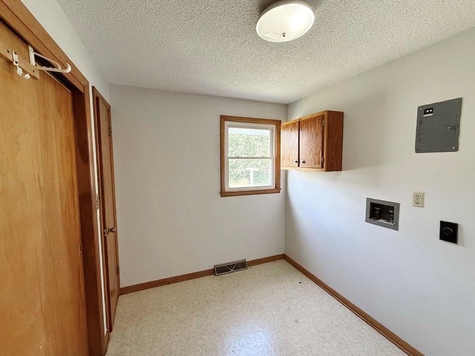 1409 S 32 Highway — photo 13