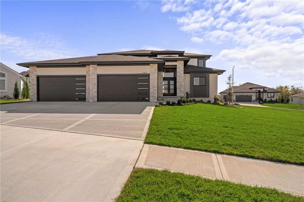 1401 Upton Court, Raymore, MO