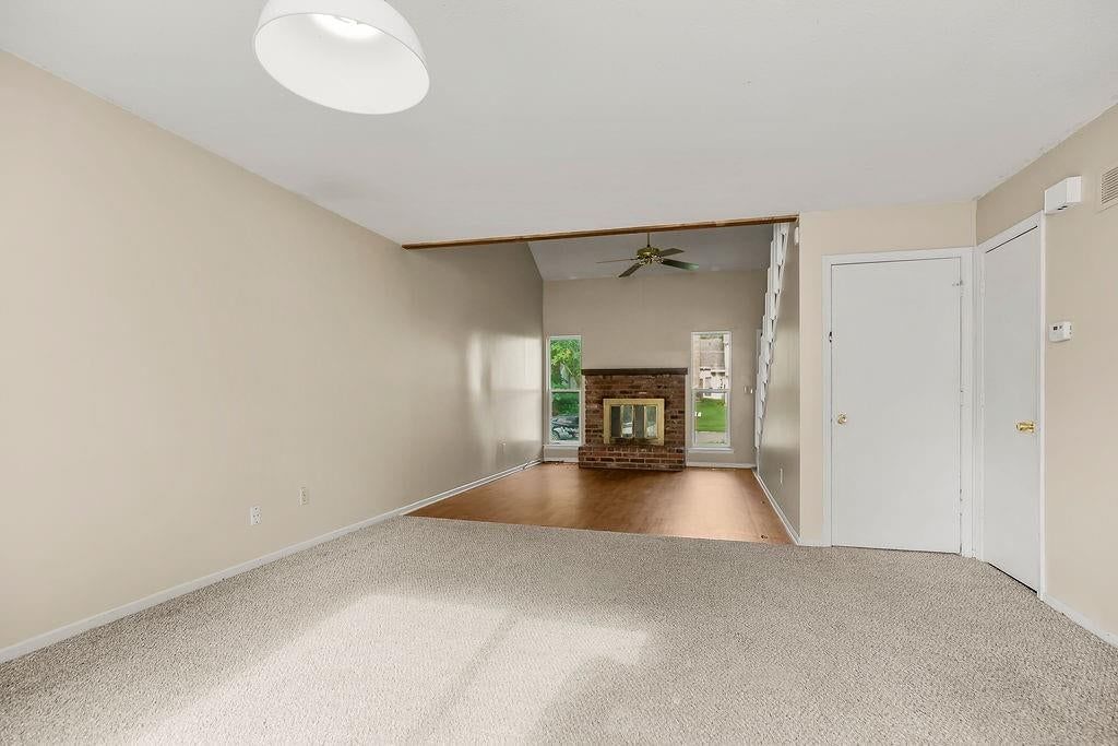 7608 & 7610 Long Avenue — photo 9