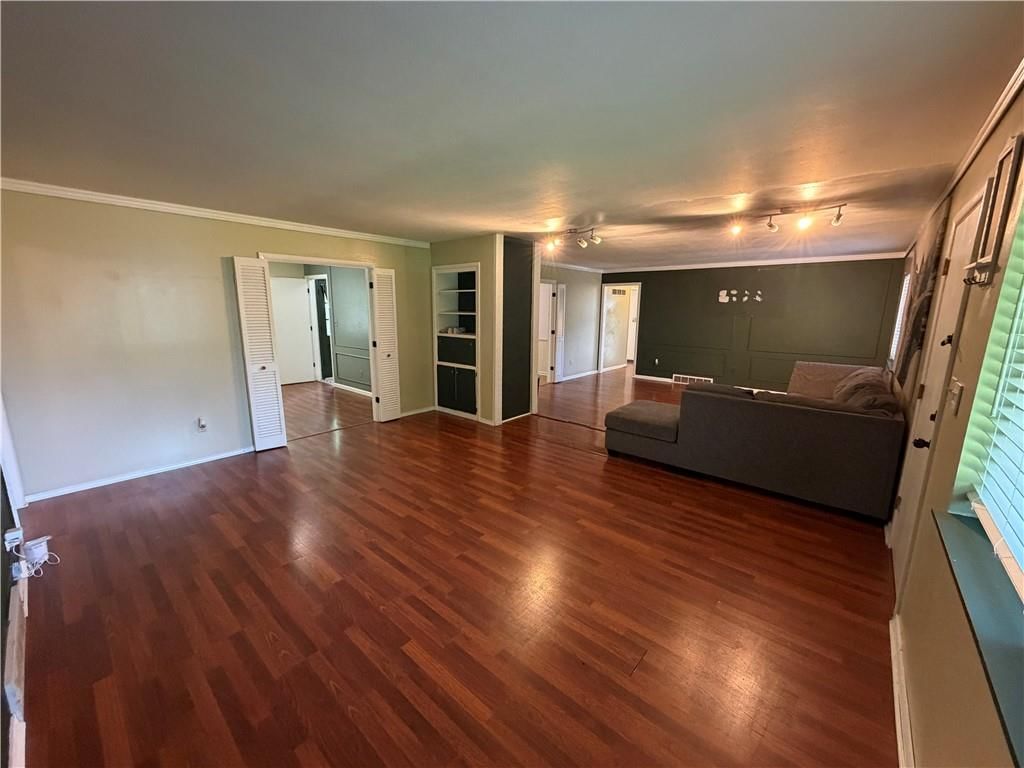 7909 Grandview Street — photo 2