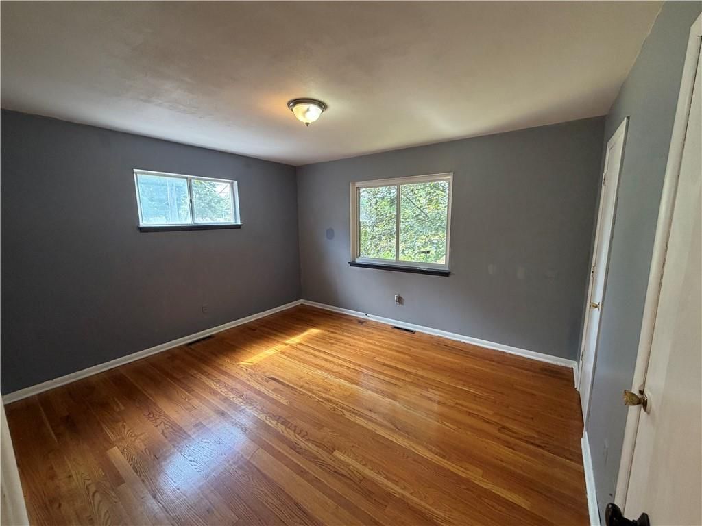 7909 Grandview Street — photo 15