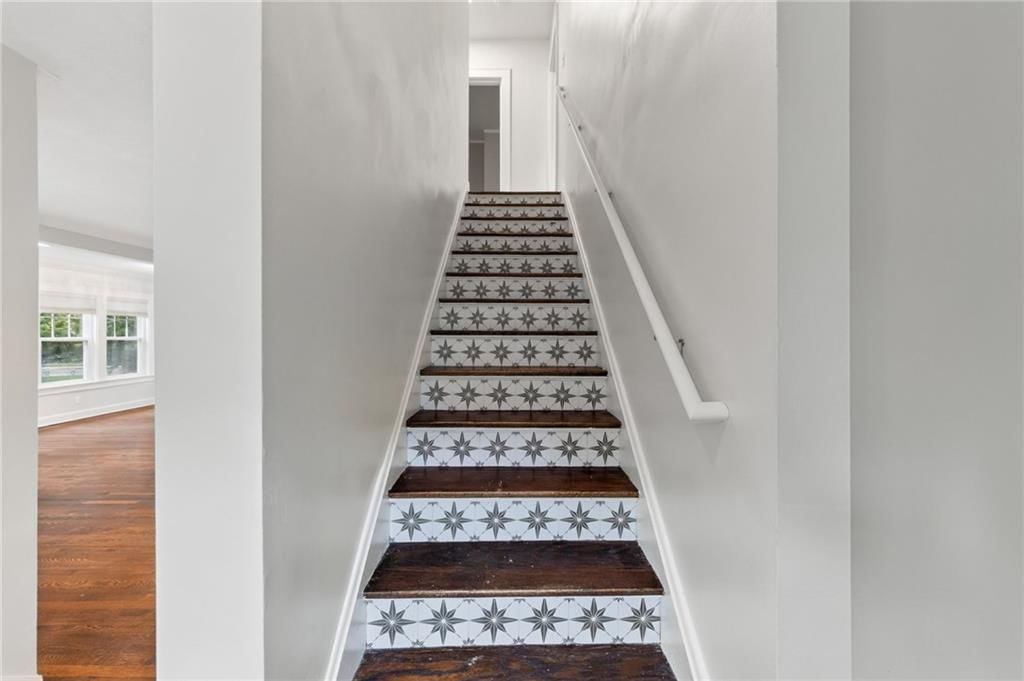Staircase at 7303 Madison Avenue, Kansas City, MO 64114