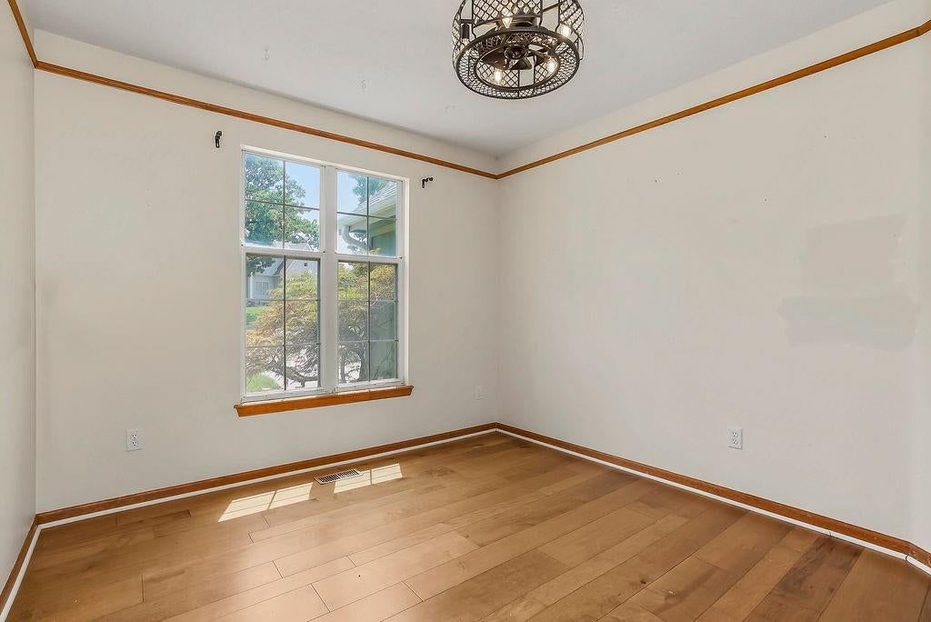 1704 Hunter Drive — photo 3