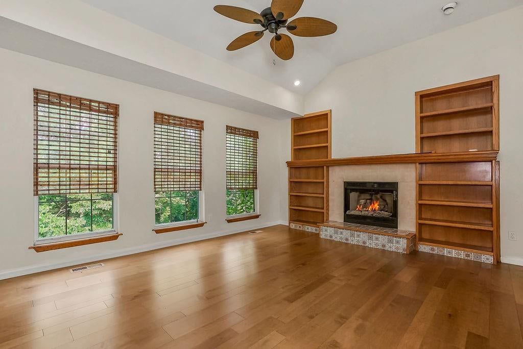 1704 Hunter Drive — photo 5