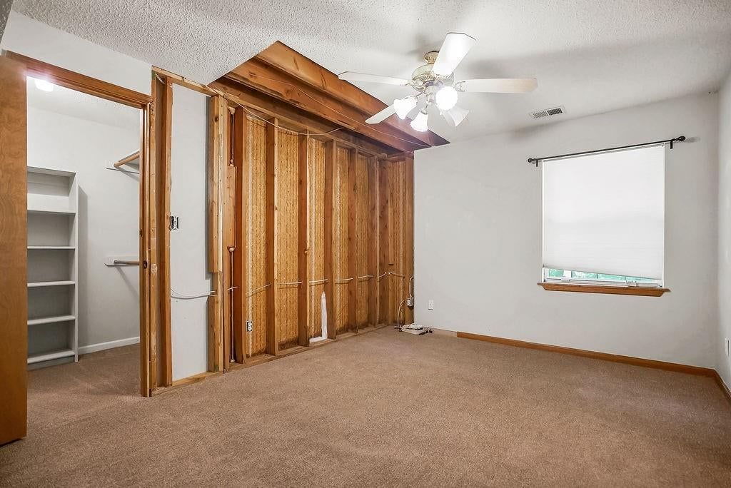 1704 Hunter Drive — photo 23