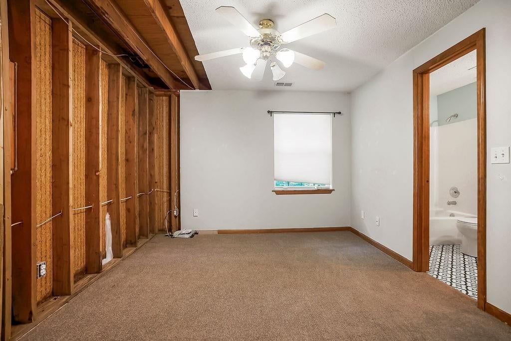 1704 Hunter Drive — photo 24