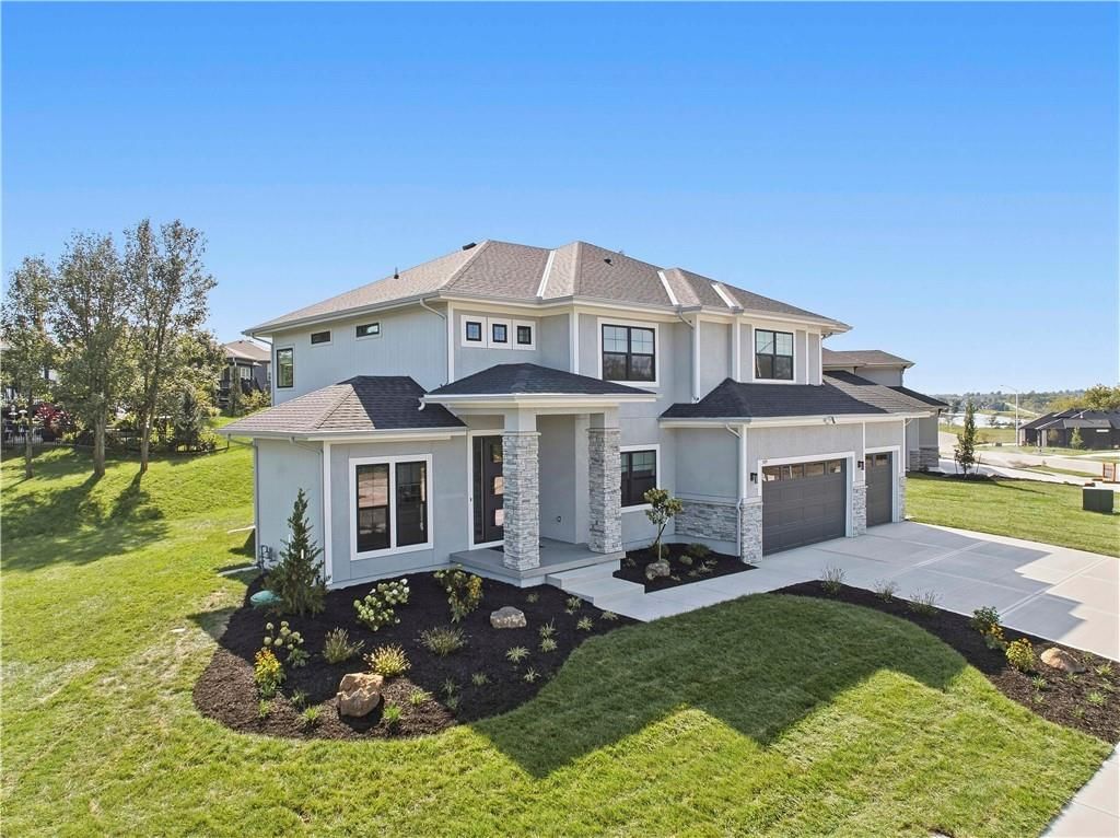 509 Turnbridge Drive, Raymore, MO: listing photo 3