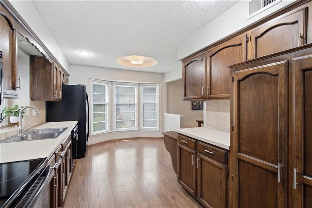 1112 SW Breckenridge Court — photo 8