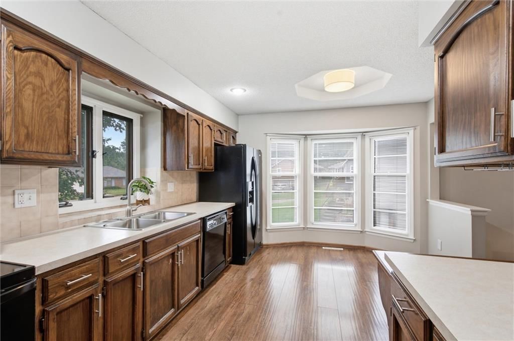 1112 SW Breckenridge Court — photo 9