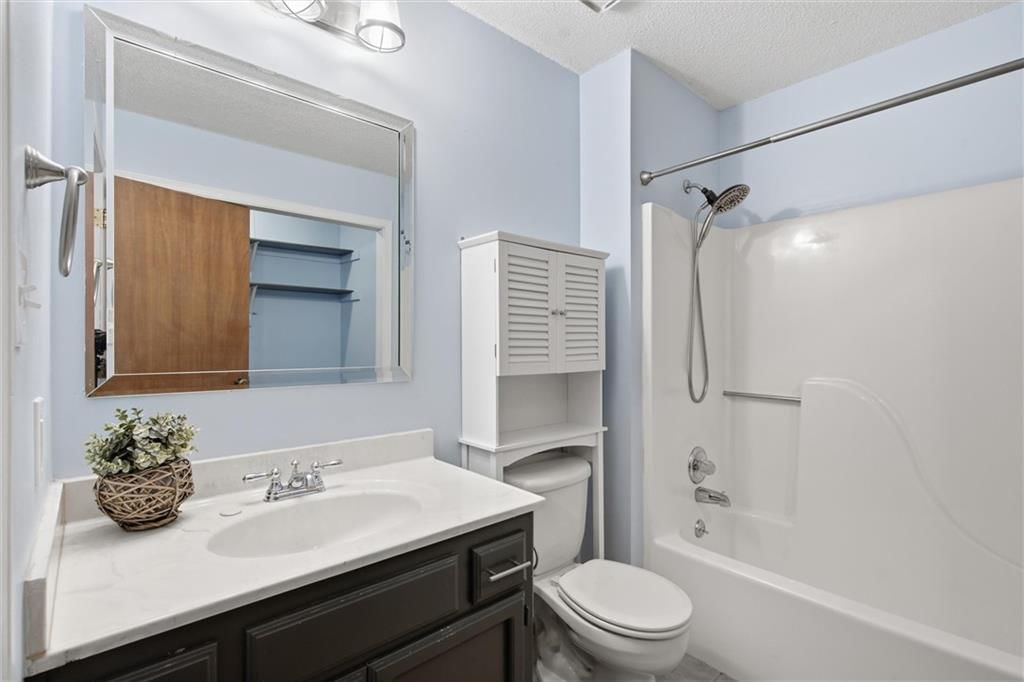 1112 SW Breckenridge Court — photo 15