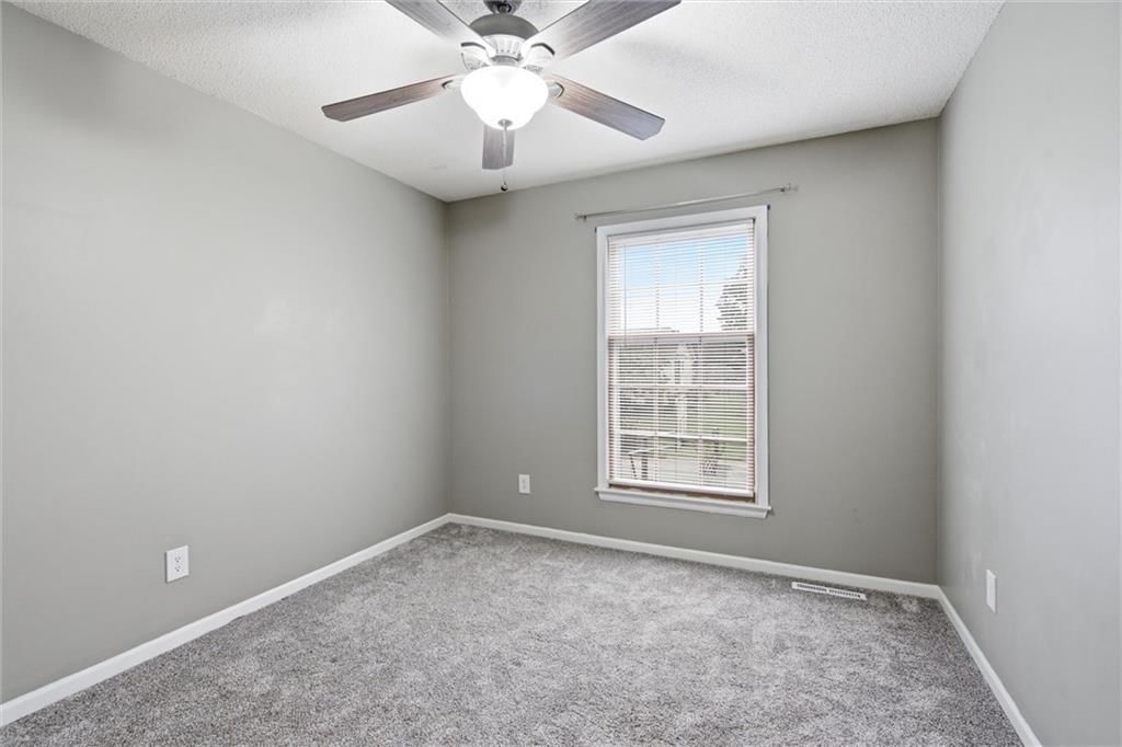 1112 SW Breckenridge Court — photo 22