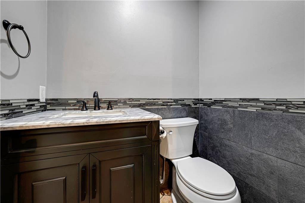 10225 Conser Street — photo 6