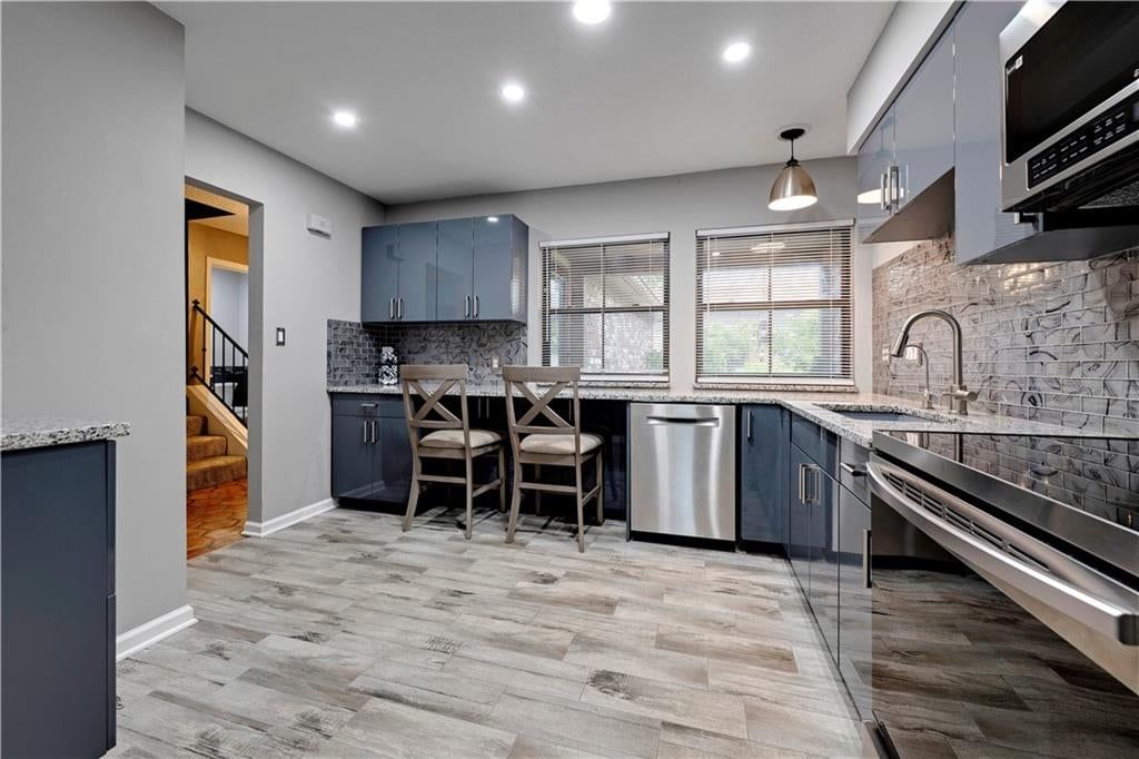 10225 Conser Street — photo 10