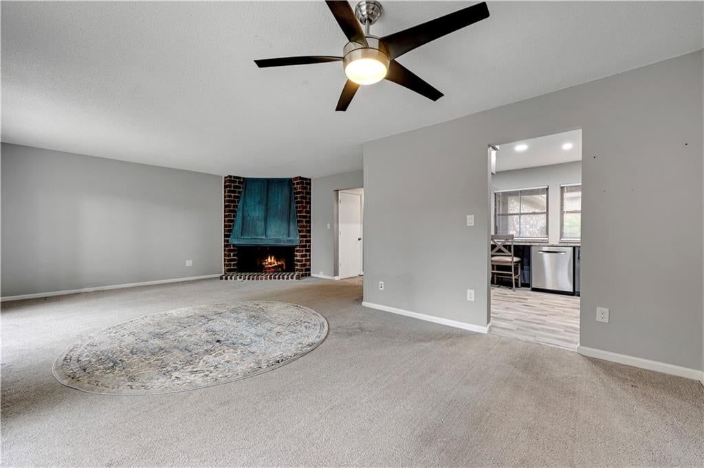 10225 Conser Street — photo 11