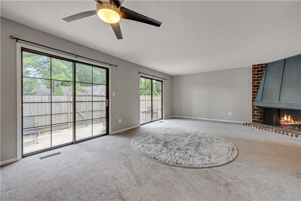 10225 Conser Street — photo 12
