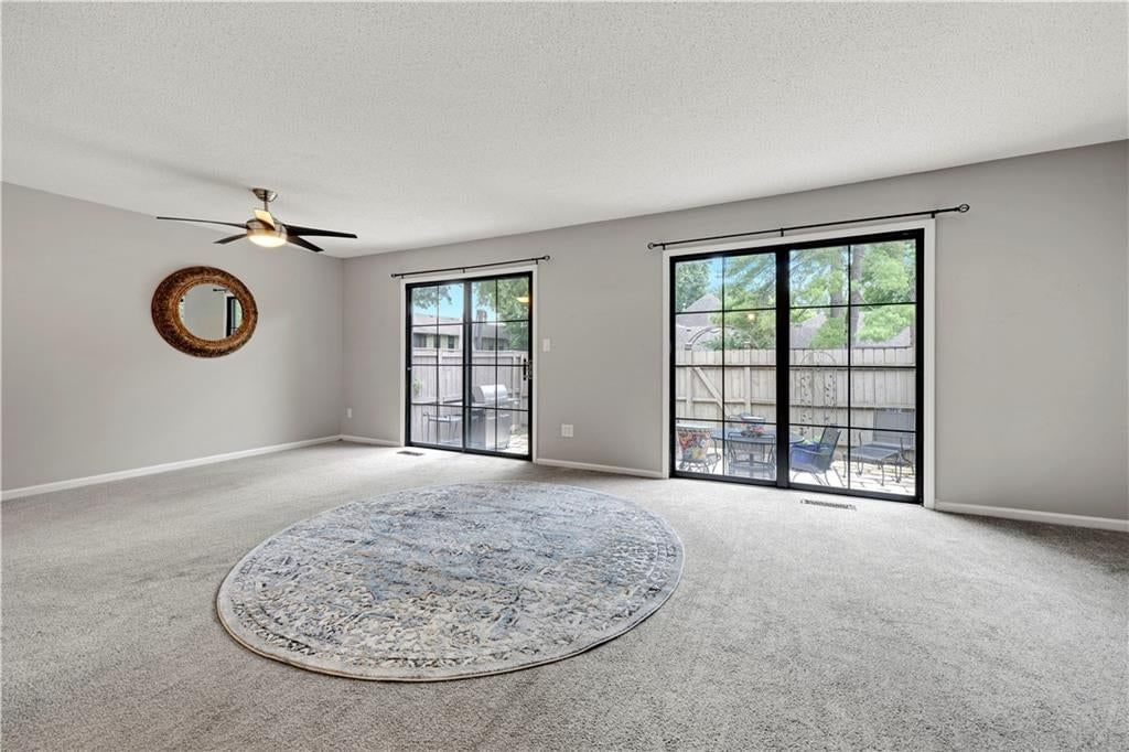 10225 Conser Street — photo 15