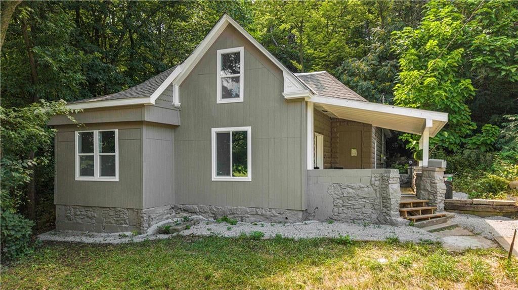 528 Caldwell Street — photo 2