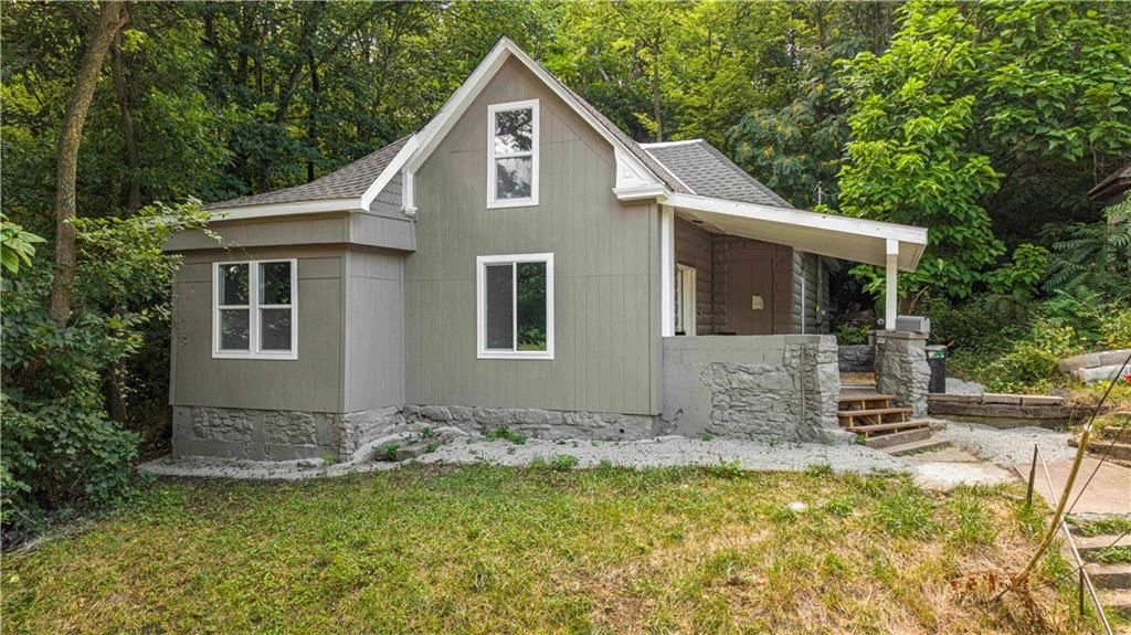 528 Caldwell Street — photo 3