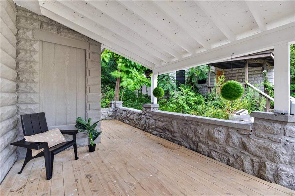 528 Caldwell Street — photo 6