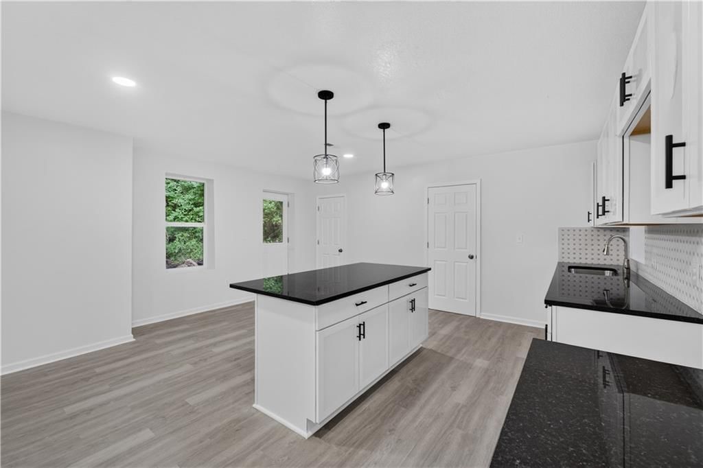 528 Caldwell Street — photo 17