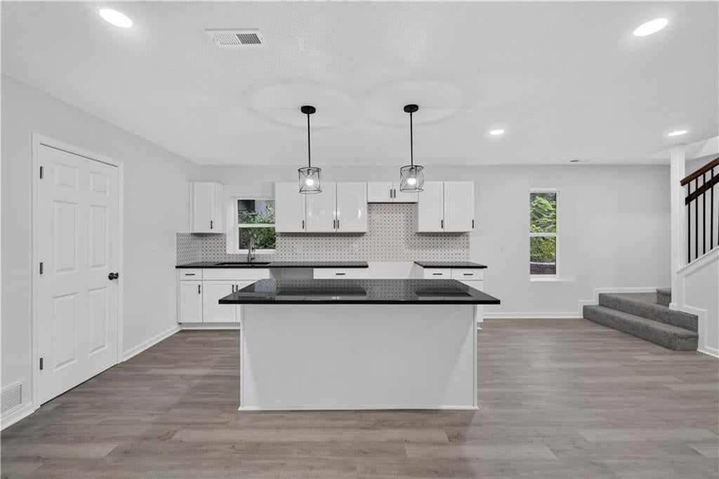 528 Caldwell Street — photo 20