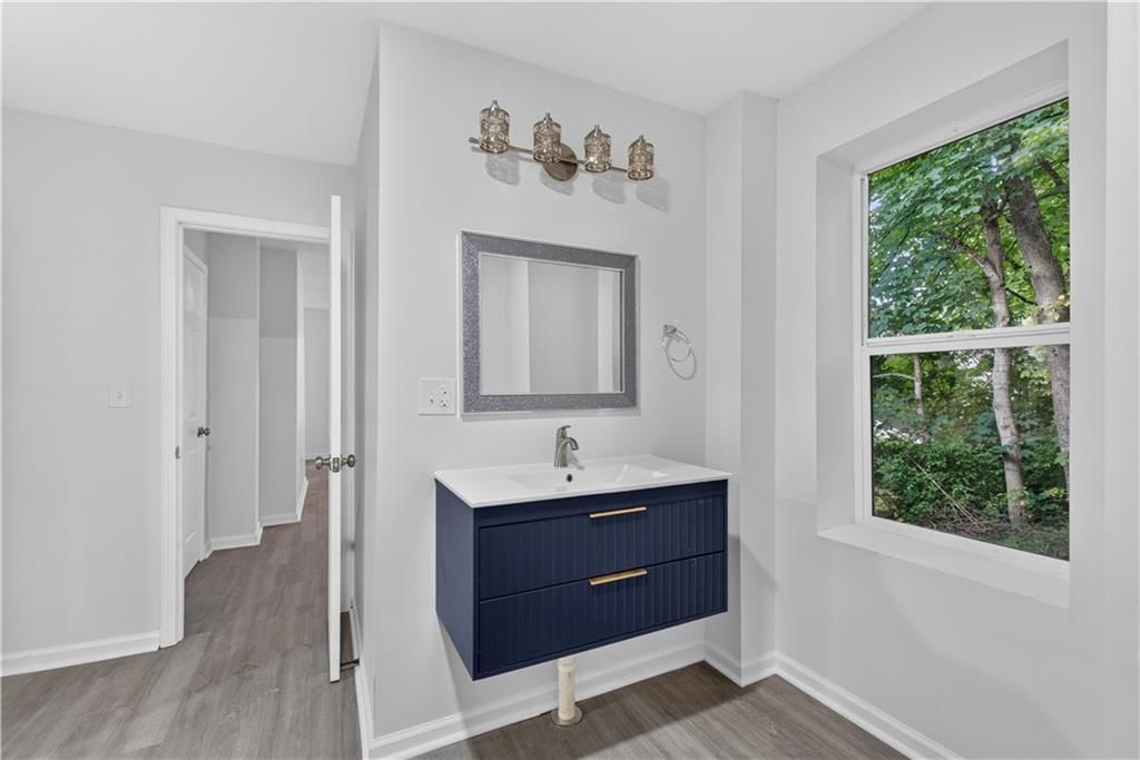 528 Caldwell Street — photo 26