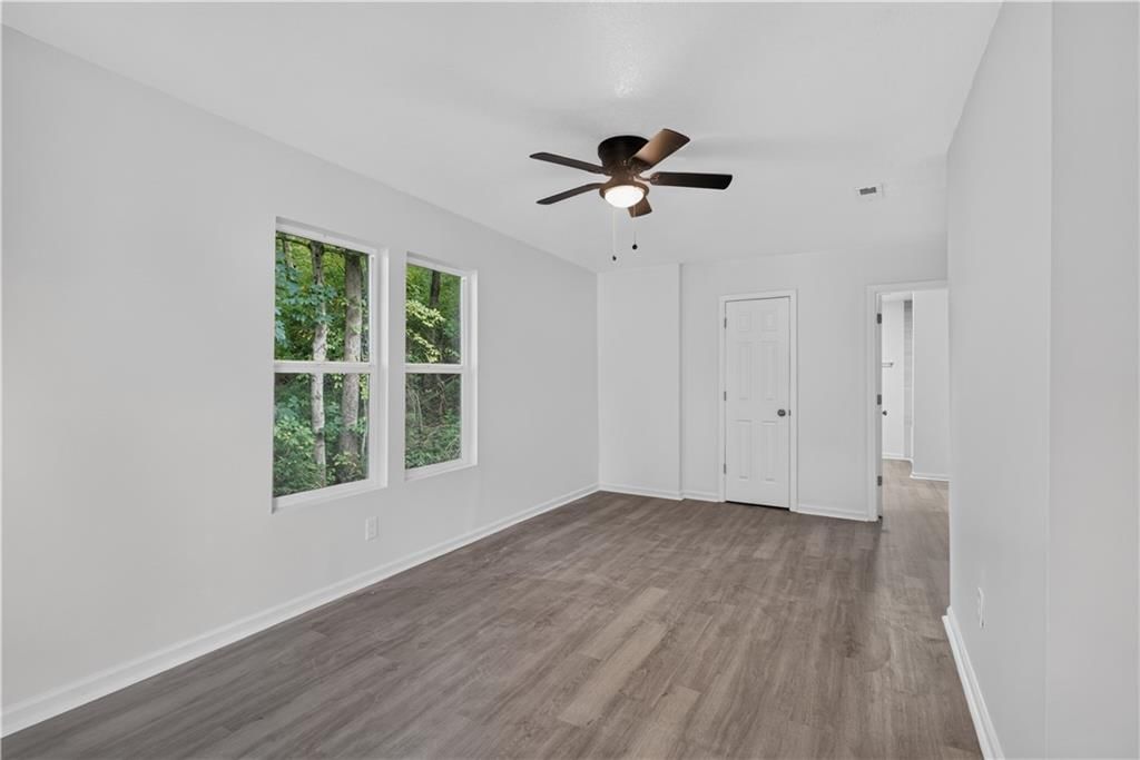528 Caldwell Street — photo 31