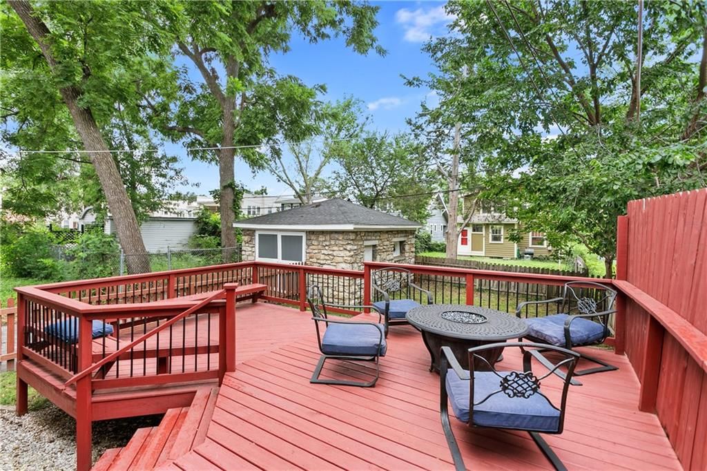 4004 Bell Street — photo 27