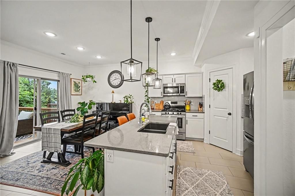 7438 Grand Slam Street — photo 10