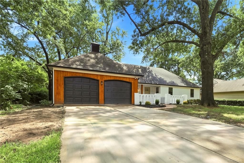 10131 Linden Street — photo 2