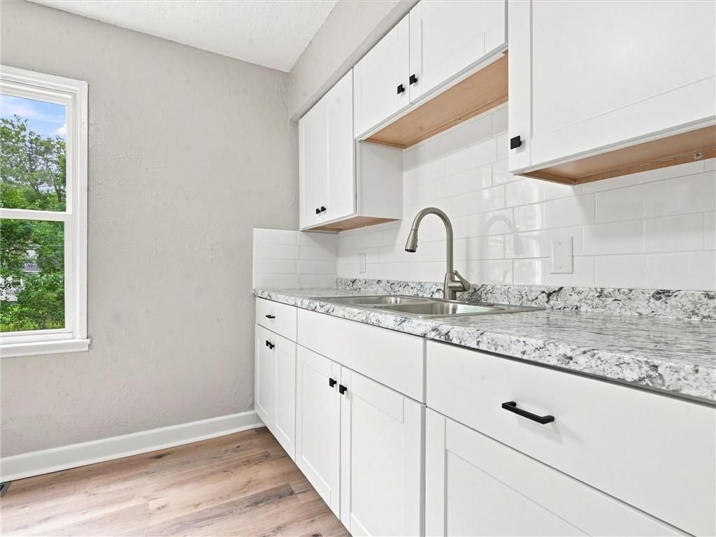4660 E 43rd Terrace — photo 7