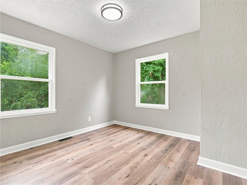 4660 E 43rd Terrace — photo 16