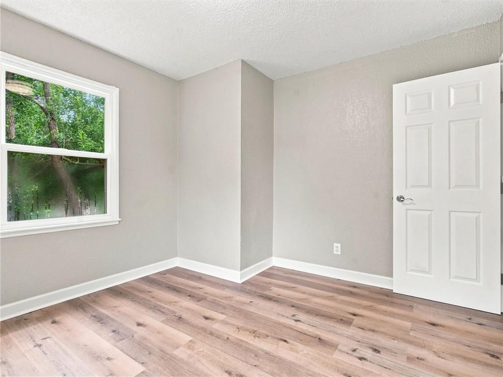 4660 E 43rd Terrace — photo 17