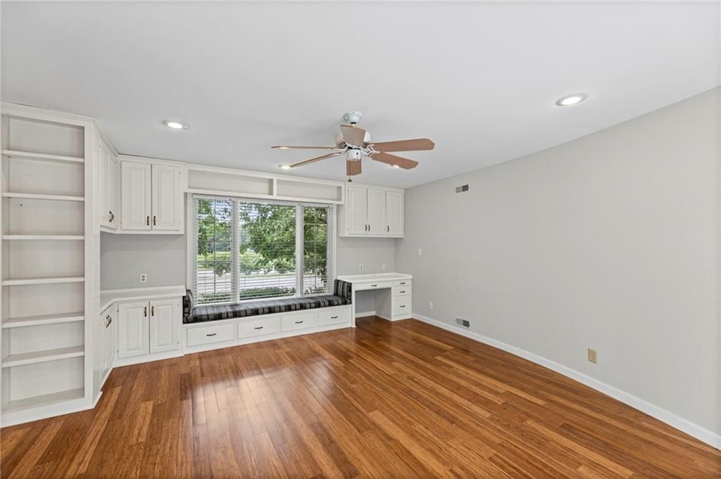 437 W 66th Terrace — photo 6