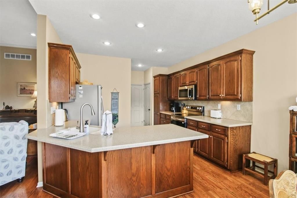 4833 SW Soldier Drive — photo 8